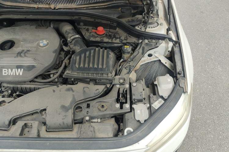 Used BMW 1 Series 2018 118i Sport Edition Engine Bay Left