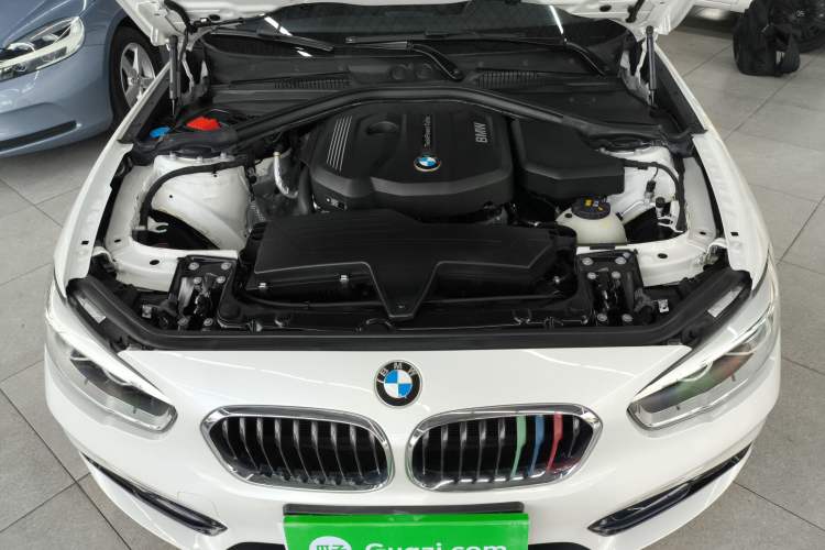 Used BMW 1 Series 2018 118i Sport Design Package Engine Bay