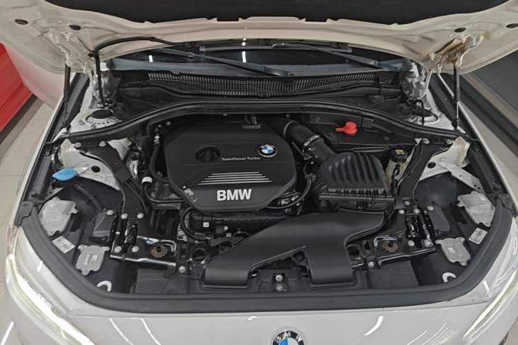 Used BMW 1 Series 2018 118i Sport Edition Engine Bay