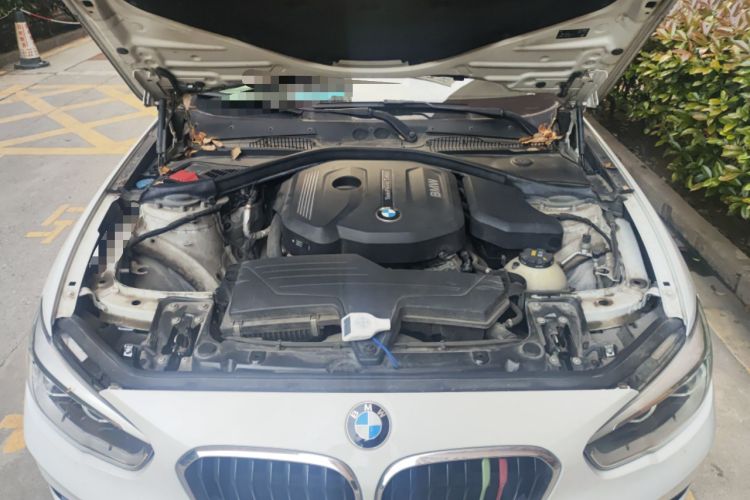 Used BMW 1 Series 2018 118i Sport Design Package Engine Bay