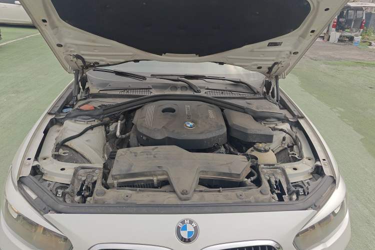 Used BMW 1 Series 2018 118i Leading Model Engine Bay