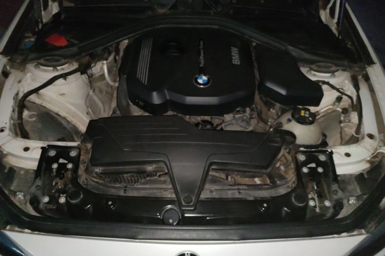 Used BMW 1 Series 2018 118i Leading Model Engine Bay