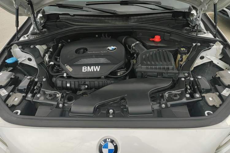 Used BMW 1 Series 2018 120i Design Package Model Engine Bay