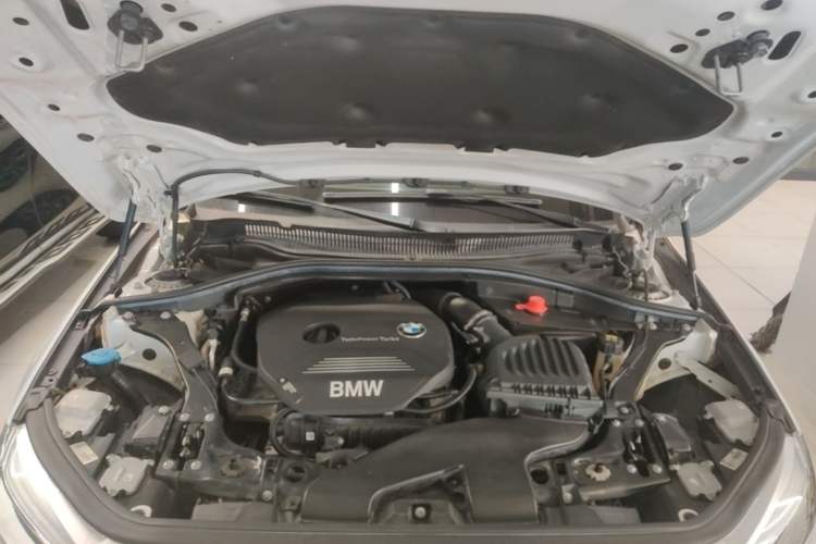 Used BMW 1 Series 2018 118i Sport Edition Engine Bay