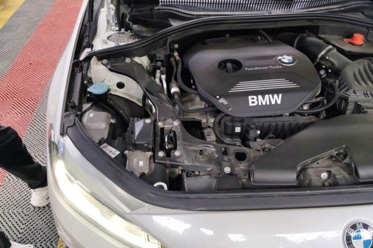 Used BMW 1 Series 2018 118i Sport Edition Engine Bay Right