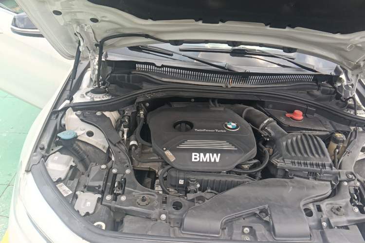 Used BMW 1 Series 2018 118i Sport Edition Engine Bay Right