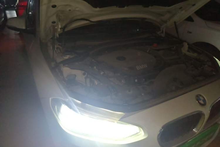 Used BMW 1 Series 2018 118i Sport Edition Engine Bay Right