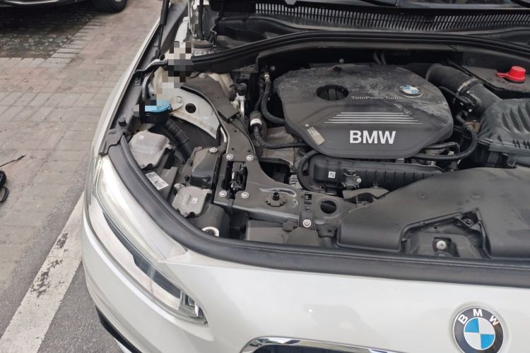 Used BMW 1 Series 2018 118i Sport Edition Engine Bay Right