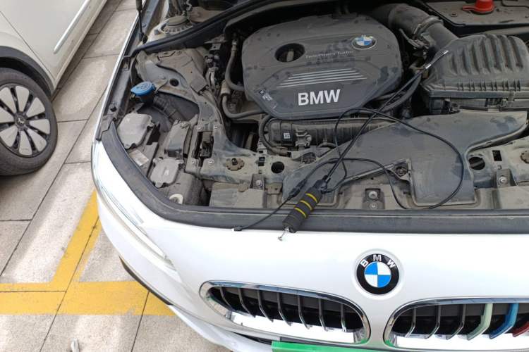 Used BMW 1 Series 2018 118i Sport Edition Engine Bay Right