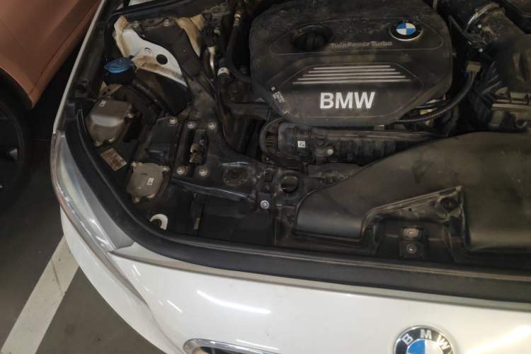 Used BMW 1 Series 2018 118i Sport Edition Engine Bay Right