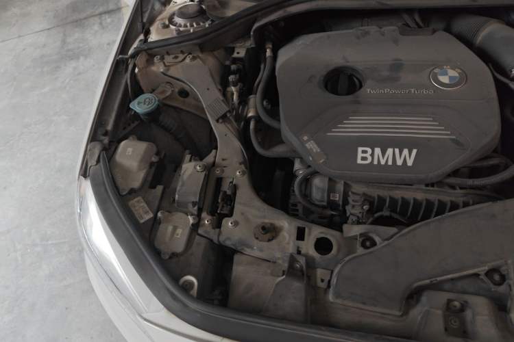 Used BMW 1 Series 2018 Facelifted 118i Sport Edition Engine Bay Right
