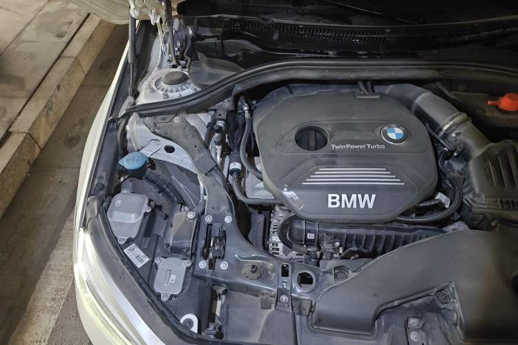 Used BMW 1 Series 2018 118i Sport Edition Engine Bay Right