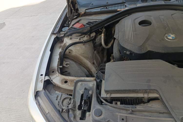 Used BMW 1 Series 2018 118i Leading Model Engine Bay Right