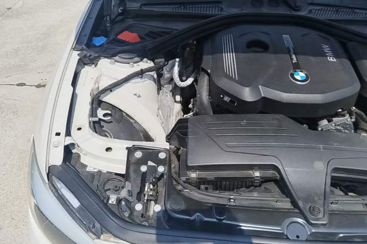Used BMW 1 Series 2018 118i Leading Model Engine Bay Right