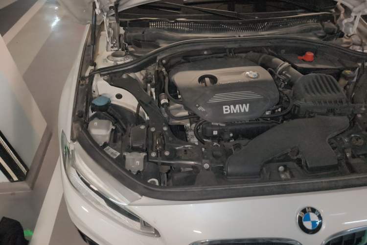 Used BMW 1 Series 2018 118i Sport Edition Engine Bay Right