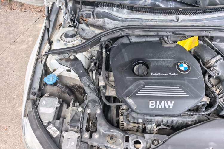 Used BMW 1 Series 2018 Facelifted 118i Sport Edition Engine Bay Right