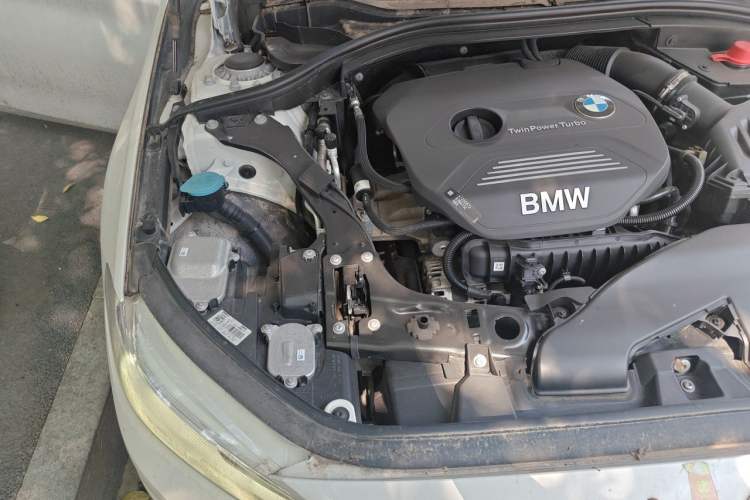 Used BMW 1 Series 2018 Facelifted 118i Sport Edition Engine Bay Right