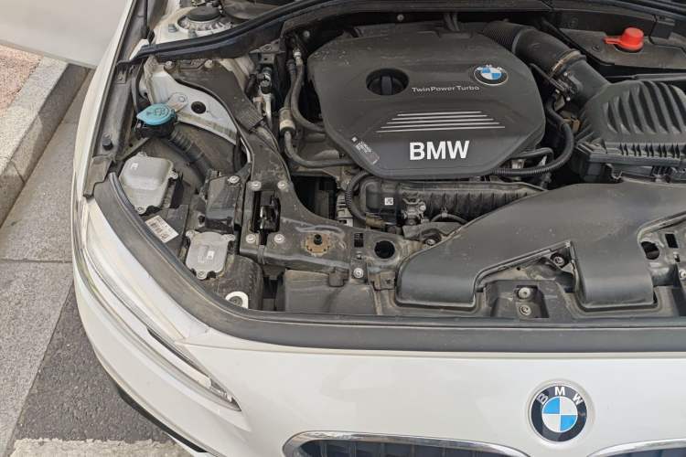 Used BMW 1 Series 2018 118i Sport Edition Engine Bay Right
