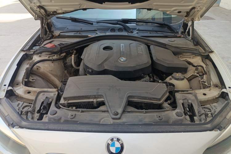 Used BMW 1 Series 2018 118i Leading Model Engine Bay