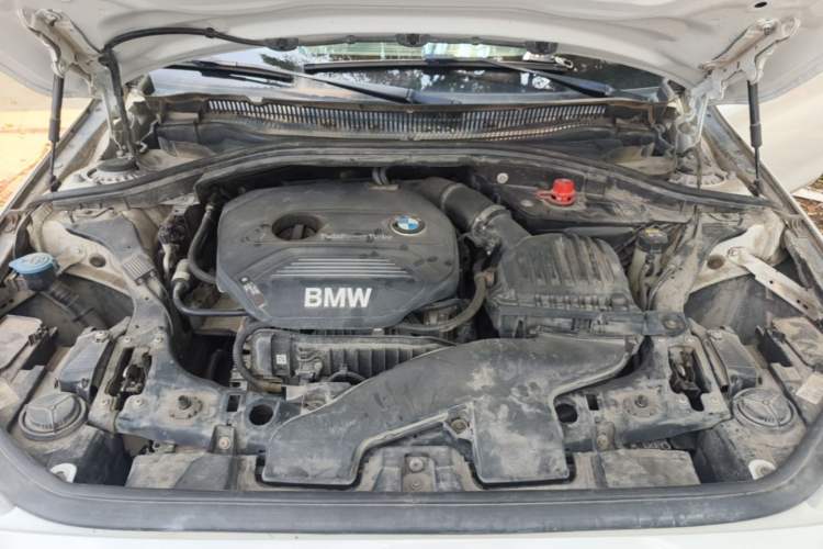 Used BMW 1 Series 2018 118i Fashion Model Engine Bay