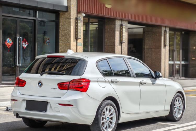 Used BMW 1 Series 2018 118i Leading Model Exterior 1