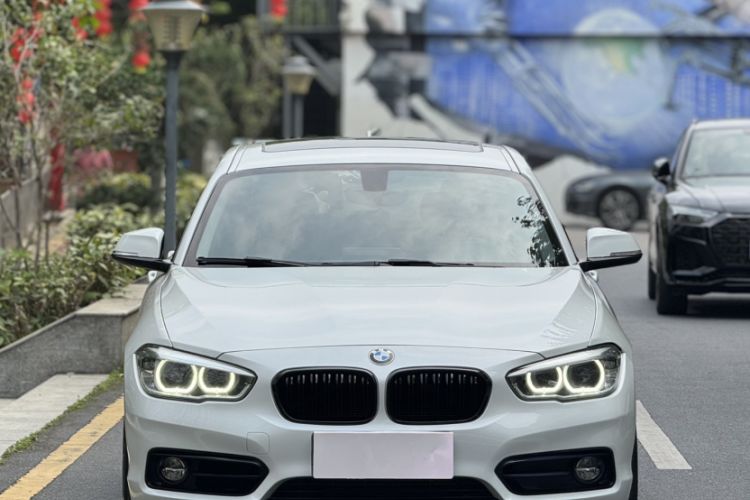 Used BMW 1 Series 2018 118i Sport Design Package Exterior 1
