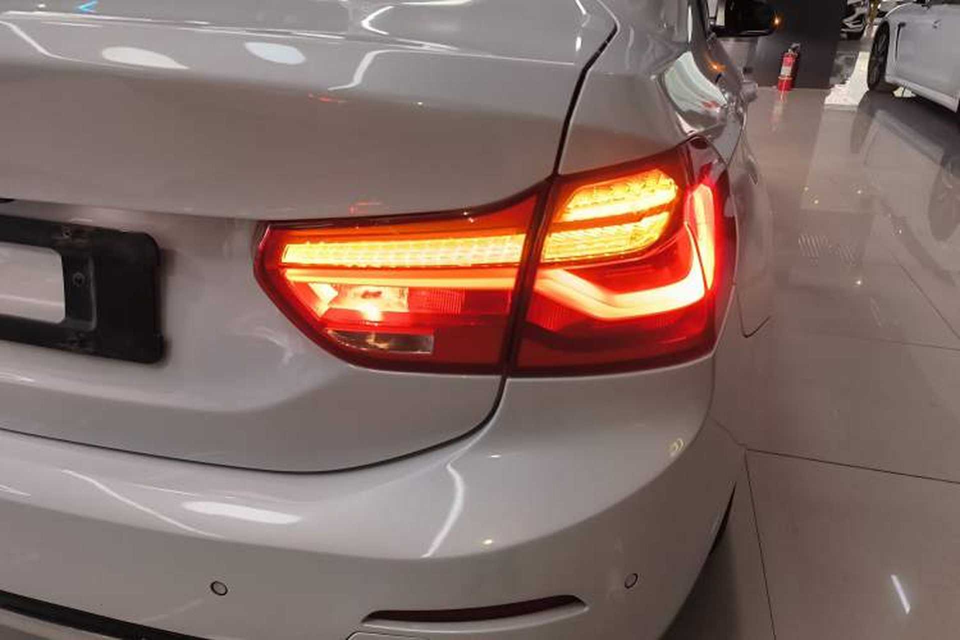 Used BMW 1 Series 2018 118i Sport Edition Exterior 1