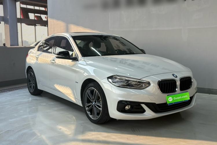 Used BMW 1 Series 2018 118i Sport Edition Exterior 11