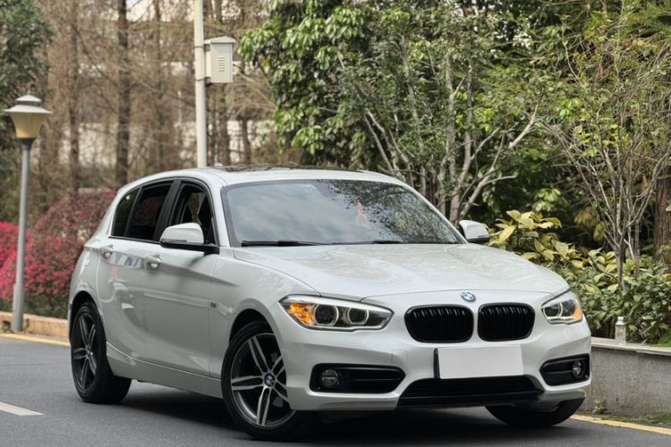 Used BMW 1 Series 2018 118i Sport Design Package Exterior 12