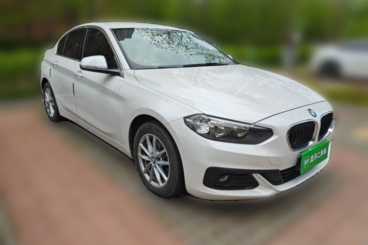 Used BMW 1 Series 2018 118i Fashion Model Exterior 2