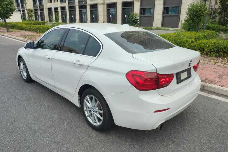 Used BMW 1 Series 2018 118i Fashion Model Exterior 2