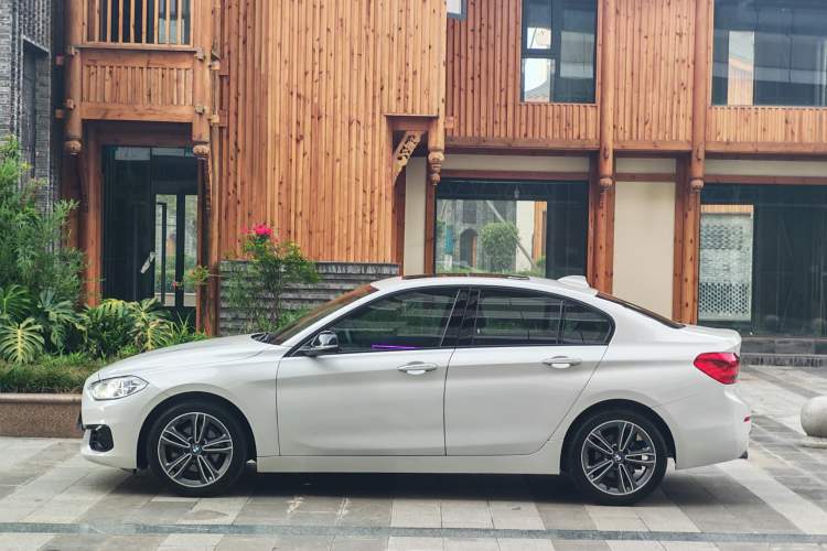Used BMW 1 Series 2018 Facelifted 118i Sport Edition Exterior 2