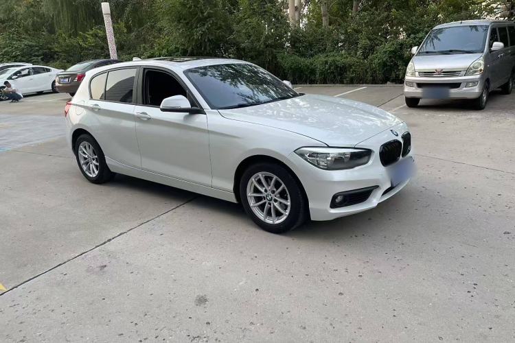 Used BMW 1 Series 2018 118i Leading Model Exterior 2