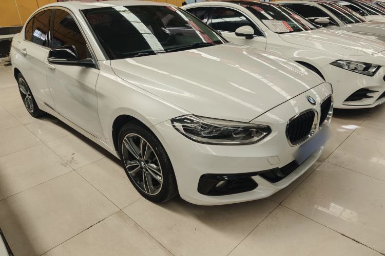 Used BMW 1 Series 2018 118i Sport Edition Exterior 2