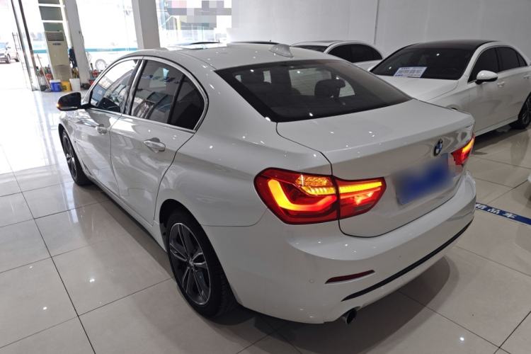 Used BMW 1 Series 2018 118i Sport Edition Exterior 2