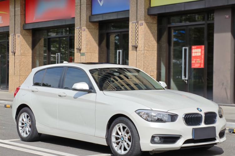 Used BMW 1 Series 2018 118i Leading Model Exterior 2