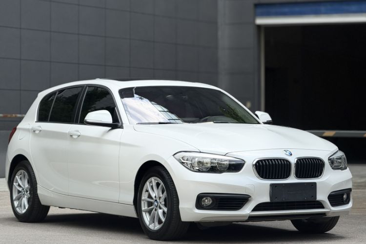 Used BMW 1 Series 2018 118i Leading Model Exterior 2