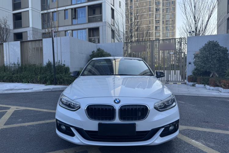 Used BMW 1 Series 2018 118i Sport Edition Exterior 2