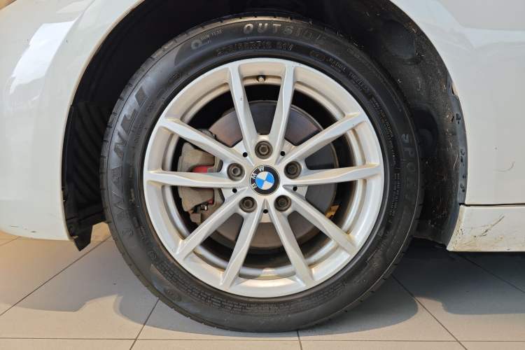 Used BMW 1 Series 2018 Revised 118i Fashion Edition Exterior 2