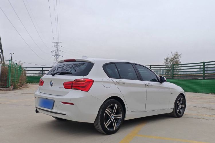 Used BMW 1 Series 2018 118i Sport Design Package Exterior 2