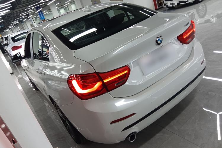 Used BMW 1 Series 2018 118i Sport Edition Exterior 2