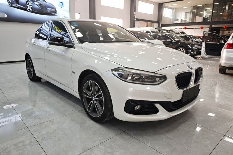 Used BMW 1 Series 2018 118i Sport Edition Exterior 2