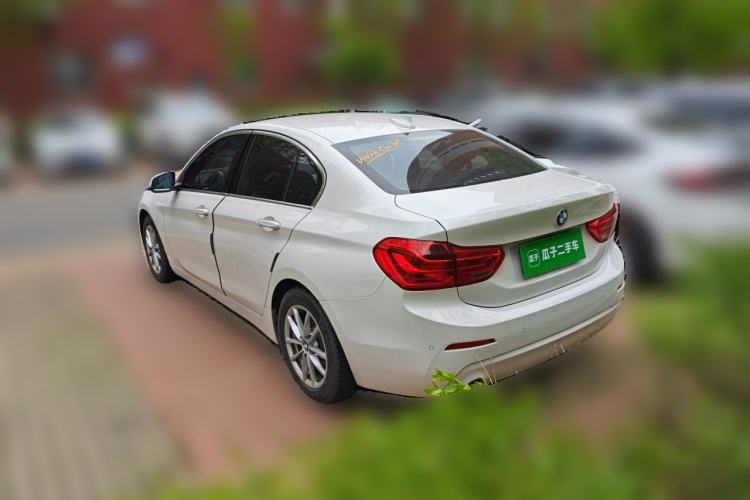Used BMW 1 Series 2018 118i Fashion Model Exterior 3