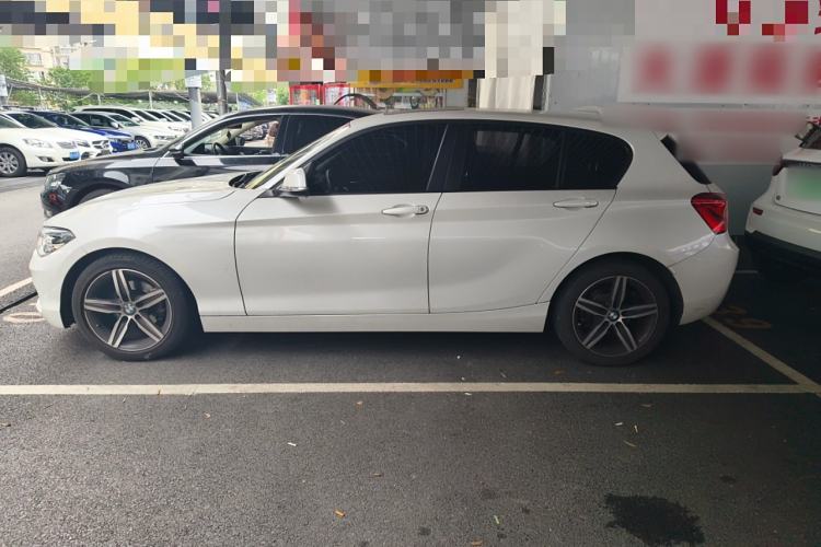 Used BMW 1 Series 2018 118i Sport Design Package Exterior 3