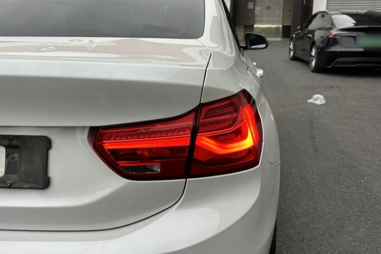 Used BMW 1 Series 2018 118i Sport Edition Exterior 3