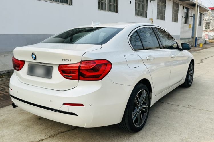 Used BMW 1 Series 2018 Facelifted 118i Sport Edition Exterior 3