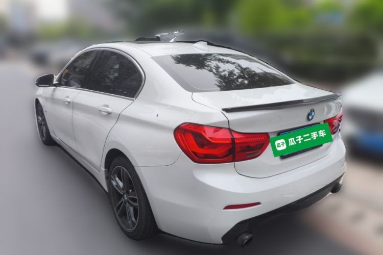 Used BMW 1 Series 2018 118i Sport Edition Exterior 3