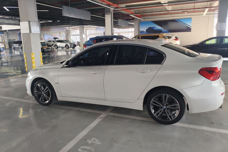Used BMW 1 Series 2018 118i Sport Edition Exterior 3
