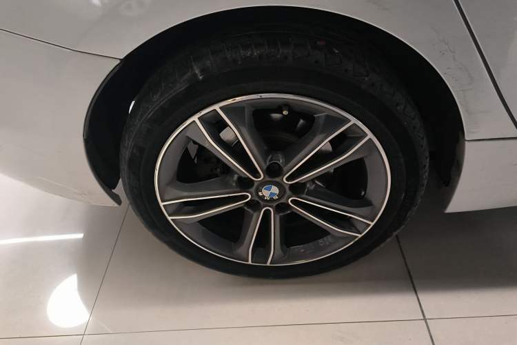 Used BMW 1 Series 2018 118i Sport Edition Exterior 3
