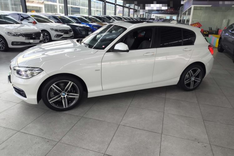 Used BMW 1 Series 2018 118i Sport Design Package Exterior 3